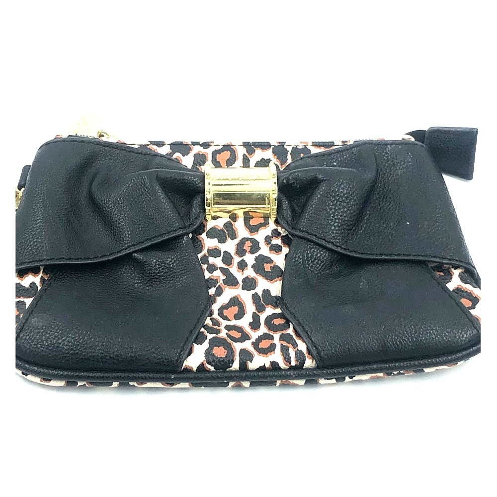 Betsey Johnson Wristlet Animal Print Bow - Picture 8 of 9